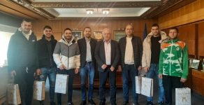 Кметът Мелемов поздрави победителите в Балканското първенство по снежен волейбол