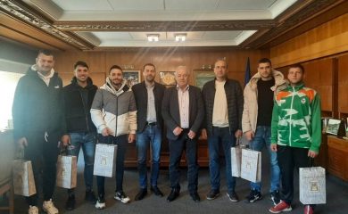 Кметът Мелемов поздрави победителите в Балканското първенство по снежен волейбол