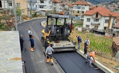 Държавният проектобюджет продължава програмата за общински проекти