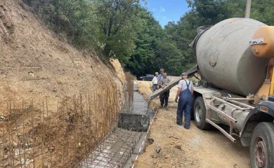 Започна основен ремонт на пътя за неделинското село Еленка
