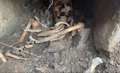 Археолози правят разкопки на средновековната гробница край Неделино
