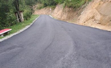 Обновен и асфалтиран пряк път свързва Мадан и Баните