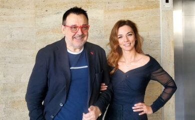 Дизайнерката Ради Лазарова стана магистър по PR