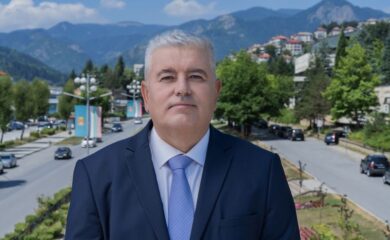 Сабрутев: Груба намеса на държавни институции дни преди изборите в Смолян