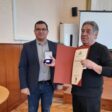 Поетът Емил Енчев с награда „Златен век – Сребърен печат на Цар Симеон Велики“