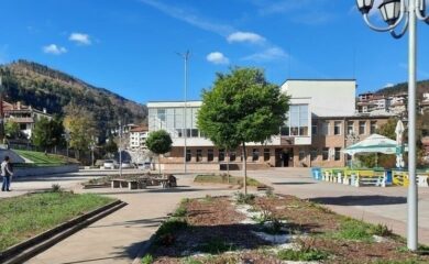 Възстановяват организацията на движението по две улици в Устово