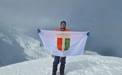 Родопчанинът Марчо Паунов изкачи връх Чепеларе в Антарктика