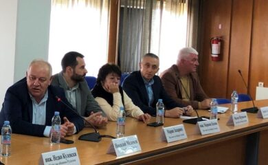 Кметовете на Смолян, Мадан, Девин и Чепеларе ще представляват областта в РСР
