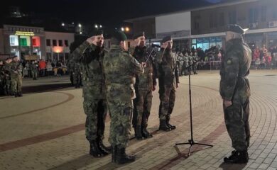 Тържествена заря проверка в Чепеларе по случай Националния празник