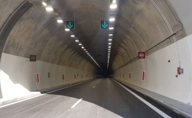 Подменят осветителните тела в тунела на пътя Девин-Михалково