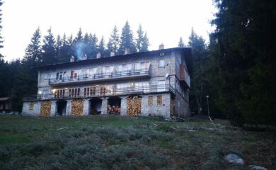 Стартира дарителска кампания за реновиране на хижа Изгрев край Чепеларе