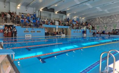 Близо 180 души посещават Плувния басейн в Смолян на ден