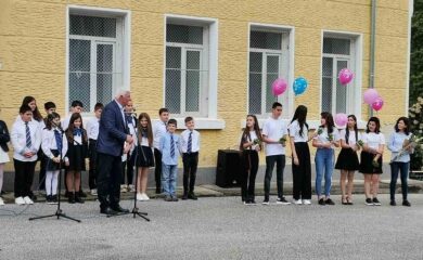Кметът на Чепеларе: Нека новата учебна година бъде изпълнена с успехи, радост и вдъхновение