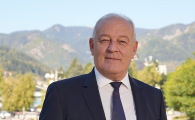 Мелемов: България се нуждае от редовно правителство, за да излезе от кризите