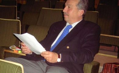Община Смолян награди Никола Проданов с отличието “Златен плакет”
