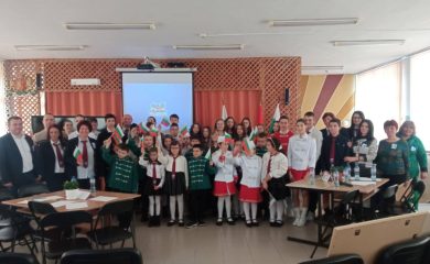 Учениците в Девин с урок по родолюбие: България – това съм аз!