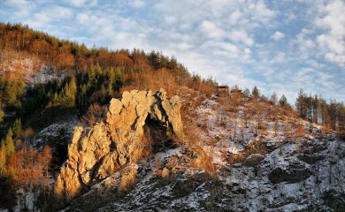Скалният феномен Конската глава край Мадан е сред чудесата в Родопите