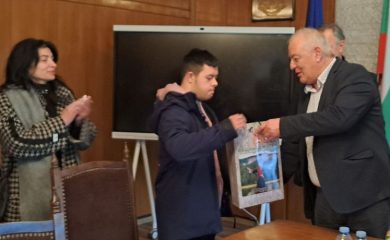 Мелемов: Младите хора и спортът са наш приоритет и така ще е и в бъдеще