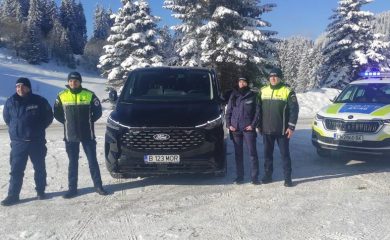 Румънски полицаи патрулират с българските си колеги в курорта Пампорово