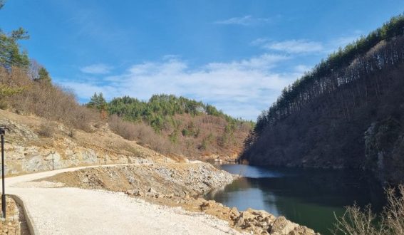 В Баните строят живописна алея за велосипедисти и туристи