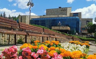 Родопският драматичен театър изпълнява проект “Нови публики за Смолян“