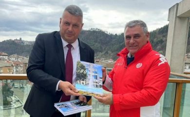 Боян Кехайов с престижна номинация за хокеен кмет на България