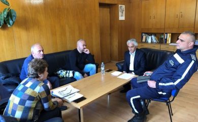 Андриян Петров настоя за по-експедитивно почистване на пясъка от пътищата