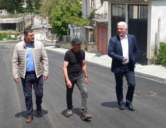 Община Чепеларе обнови изцяло улица „Васил Левски“ в село Хвойна