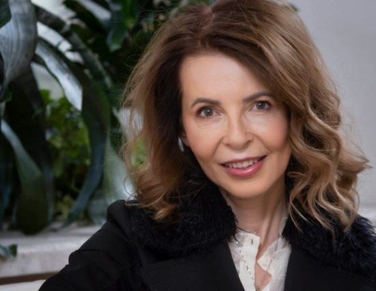 Удостояват Цветелина Бориславова със званието „Почетен гражданин на Чепеларе“