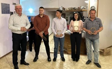 Община Чепеларе награди юбиляри по време на „Вечер на спортиста”