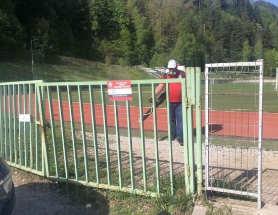 В Смолян започна пръскането против кърлежи и бълхи