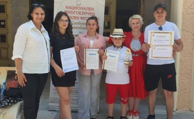 Младежи от Девин блестят на многоезичен фестивал, посветиха успеха си на кмета Здравко Иванов