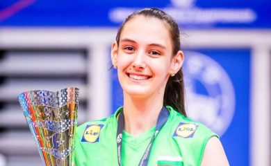 Смолян ражда волейболни шампиони! Отличават Елисавета Сариева за Световната титла