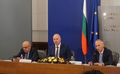 Премиерът Желязков: Всички средства за общините ще бъдат запазени