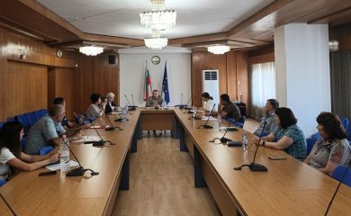 В Смолян заседаваха за превенция на болестта Син език по преживните животни