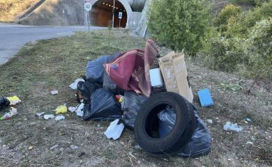Изчистиха 72 тона отпадъци на територията на РИОСВ Смолян