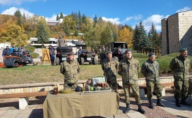 Елитният смолянски 101-ви Алпийски полк отбеляза тържествено празника си
