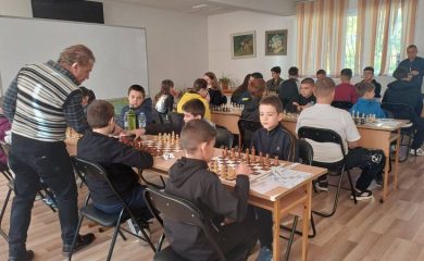 Смолянски ученици показаха добри умения по шахмат