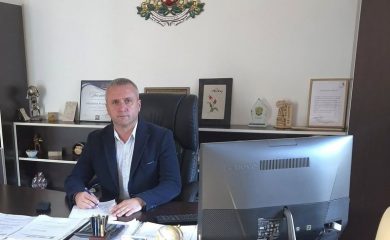 Кметът на Рудозем осигури средства за основен ремонт на спортната зала