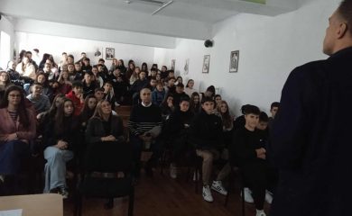 Разясниха на ученици вредите от употребата на наркотици