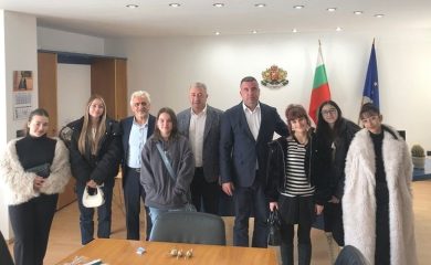 Областната управа в Смолян подкрепи благотворителната инициатива на ПГПИ