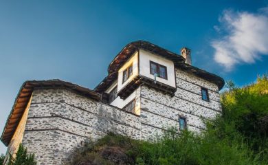 Община Смолян ще реставрира Згуровския конак в село Широка лъка