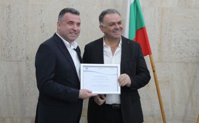 Кметът на Борино с отличие за принос в усвояването на европейски средства