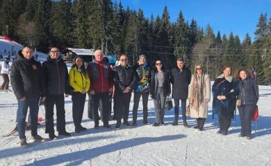 Кметът на Чепеларе настоява за повече средства за снегопочистването в Родопите
