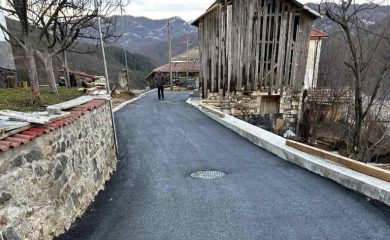 Нов асфалт за жителите и гостите в рудоземското село Оглед
