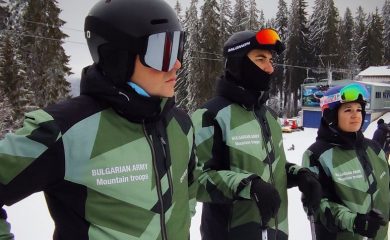 Военни от 101-ви Алпийски полк на ски подготовка в Пампорово