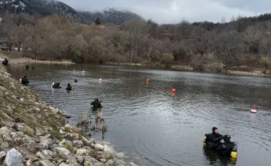 Пожарната в Смолян е домакин на зимен водолазен тренировъчен лагер