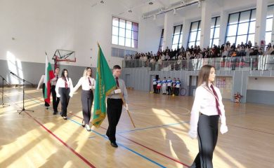 Ученици мерят сили по „Лъвски скок“ в памет на Васил Левски