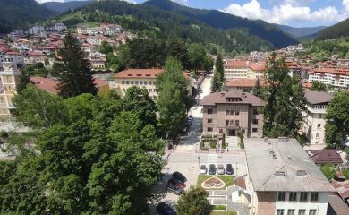В Чепеларе ще има зони за платенo паркиране на автомобили
