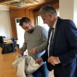 Областният управител предаде пломбите за сигурност на председателя на РИК-Смолян